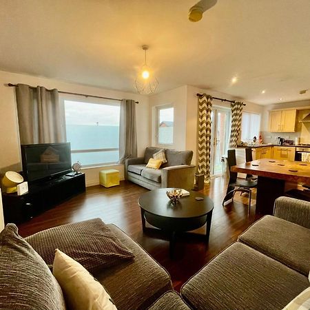 2 Bedroom City-Centre Apartment With Free Parking 贝尔法斯特 外观 照片
